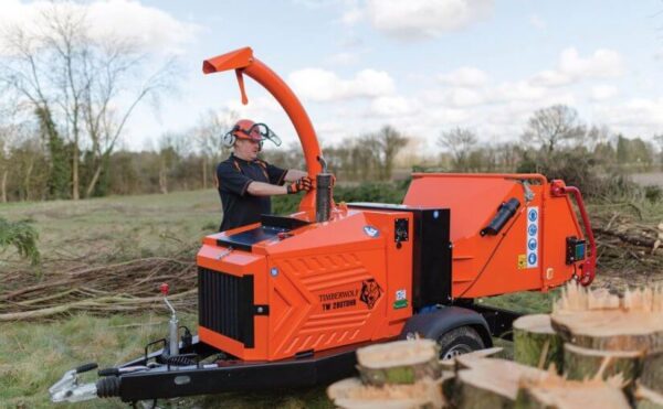200mm TRAILED CHIPPER 8"