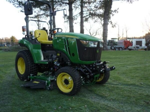 JOHN DEERE 2038R WITH MOWING DECK