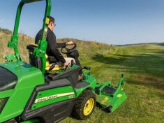 JOHN DEERE 1570 OUTFRONT