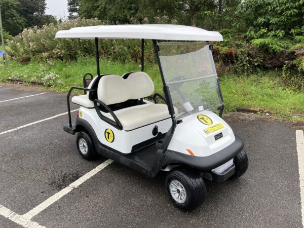 4 SEATER PEOPLE CARRIER