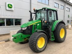 JOHN DEERE 6100M
