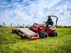 VENTRAC WITH FINISHING MOWER